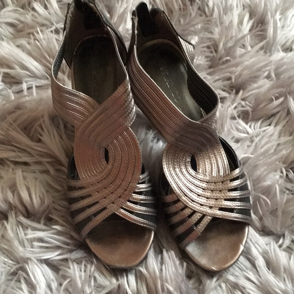 Women’s high heels shoes